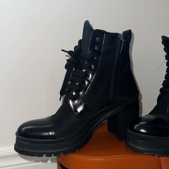 Prada Nylon Boots with Heel in Black. - Picture 2 of 6